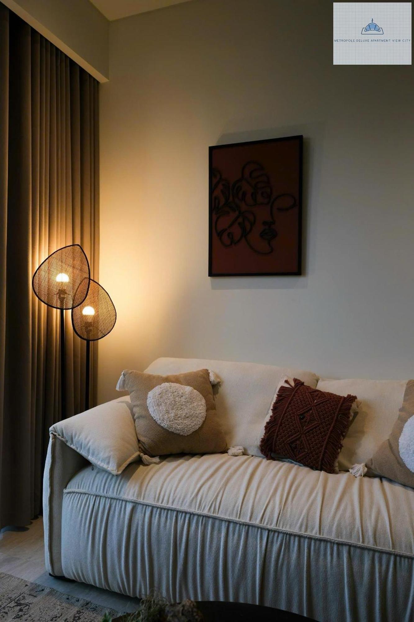 Metropole Deluxe Apartment View City Apartment